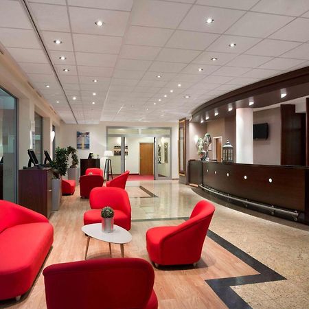 Ramada Encore By Wyndham Geneva Carouge Exterior foto