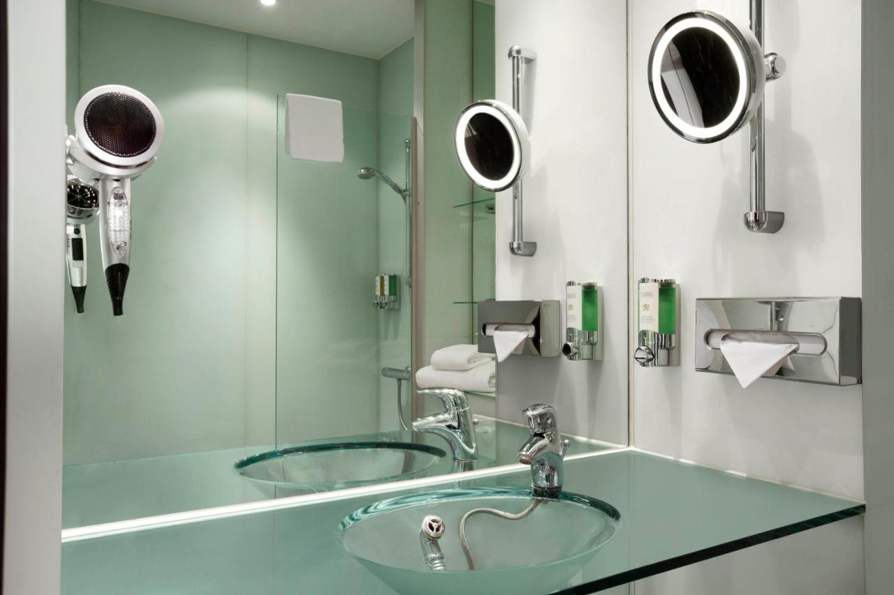 Ramada Encore By Wyndham Geneva Carouge Habitación foto