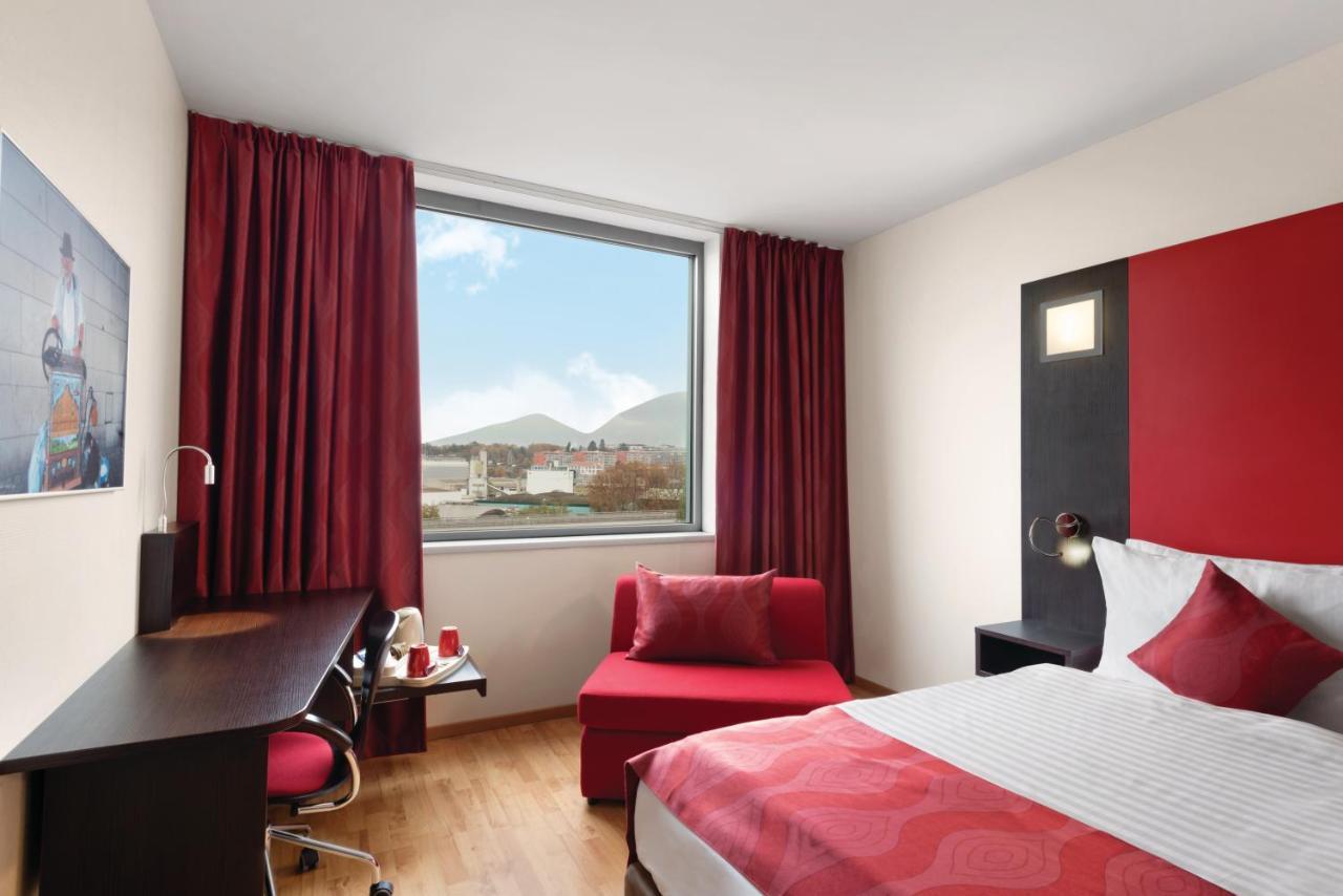 Ramada Encore By Wyndham Geneva Carouge Exterior foto
