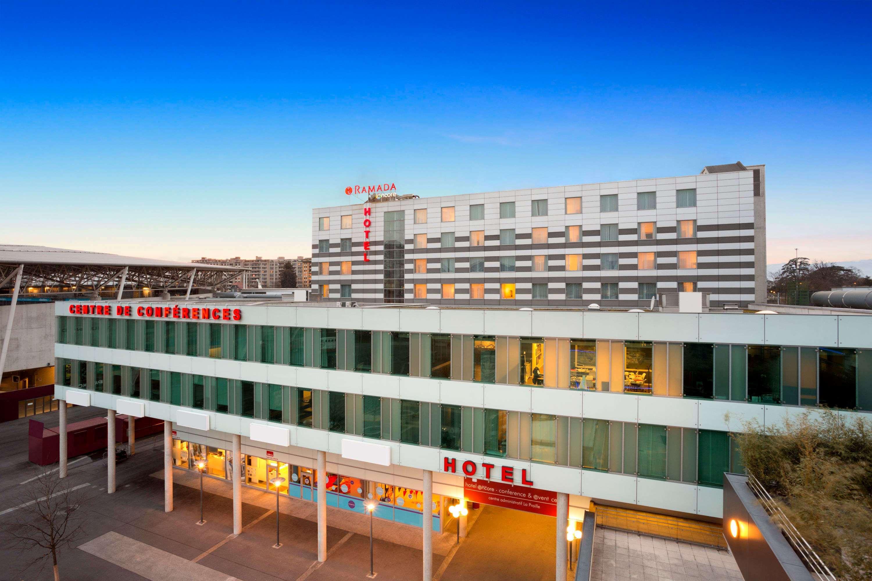 Ramada Encore By Wyndham Geneva Carouge Exterior foto
