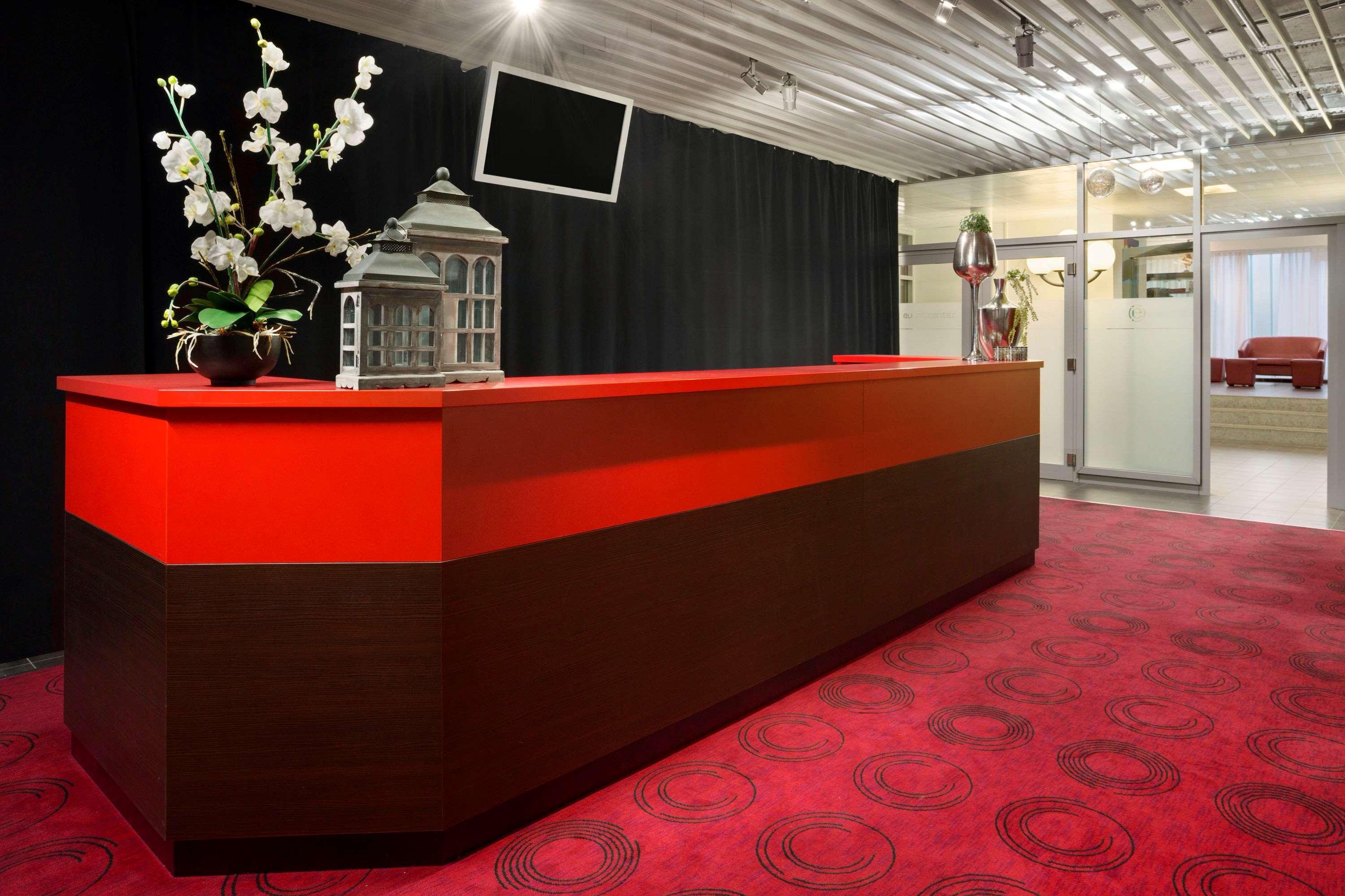 Ramada Encore By Wyndham Geneva Carouge Exterior foto