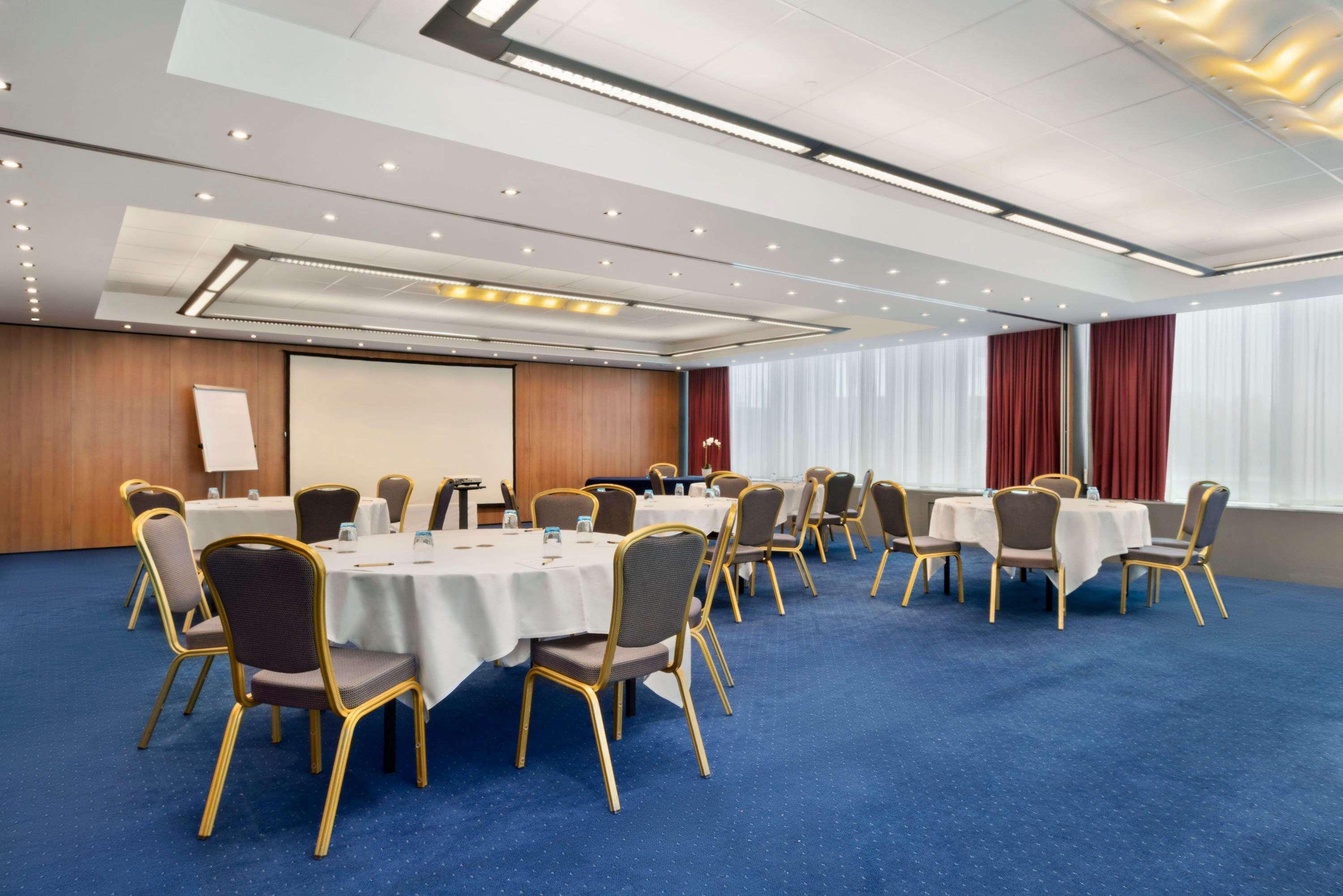Ramada Encore By Wyndham Geneva Carouge Exterior foto