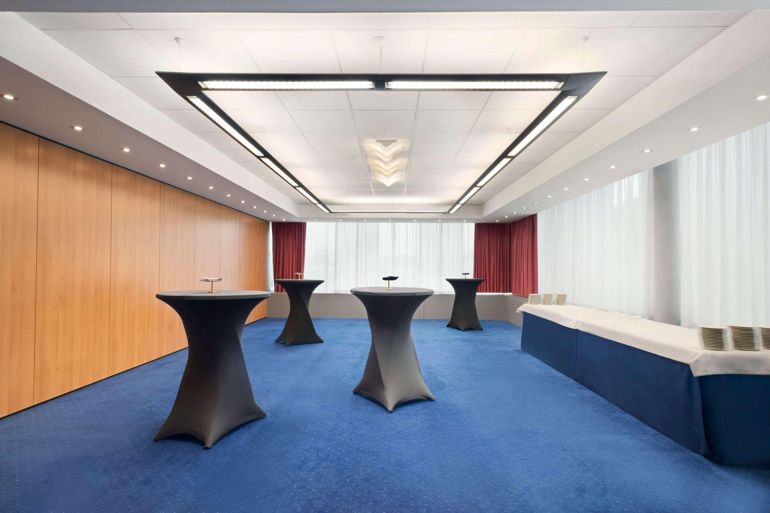 Ramada Encore By Wyndham Geneva Carouge Exterior foto